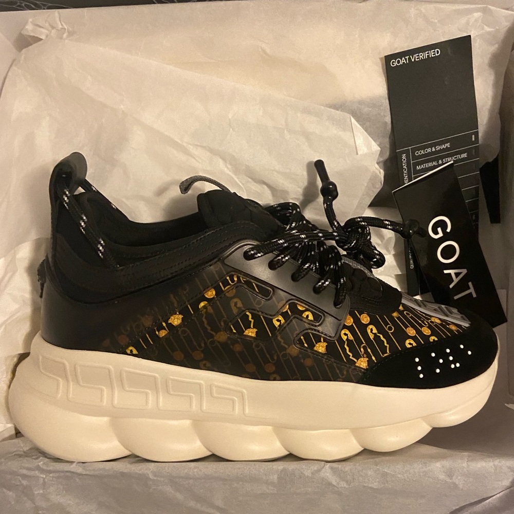 Versace Chain Reaction